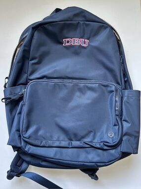 Lululemon Everywhere Backpack 22L with DBU Logo NWOT